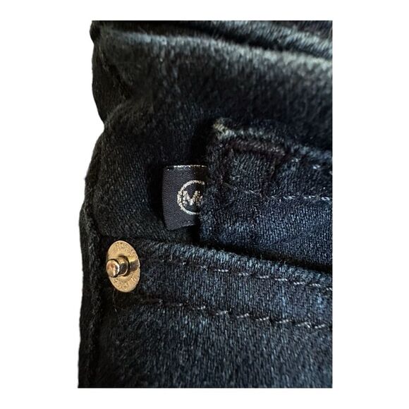 Michael Kors Women's Jean Size 4.  Dark blue rinse. Pocket detail. Like new - Picture 8 of 8